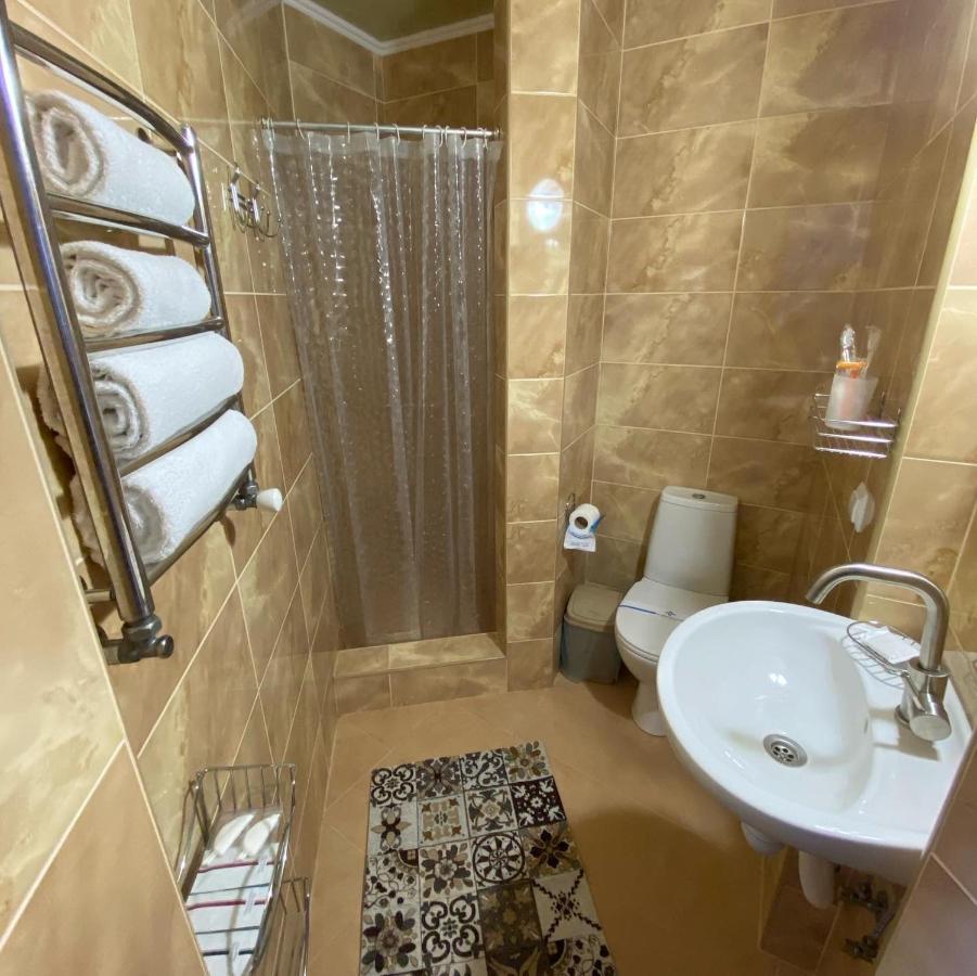 Hotel Three Korony Skhidnytsia Exterior photo