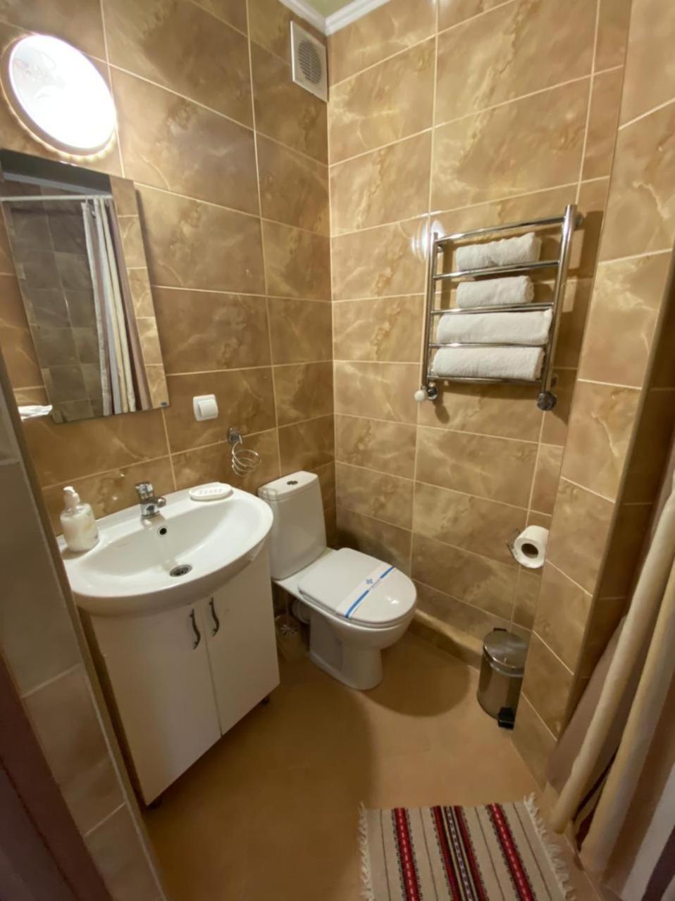 Hotel Three Korony Skhidnytsia Exterior photo