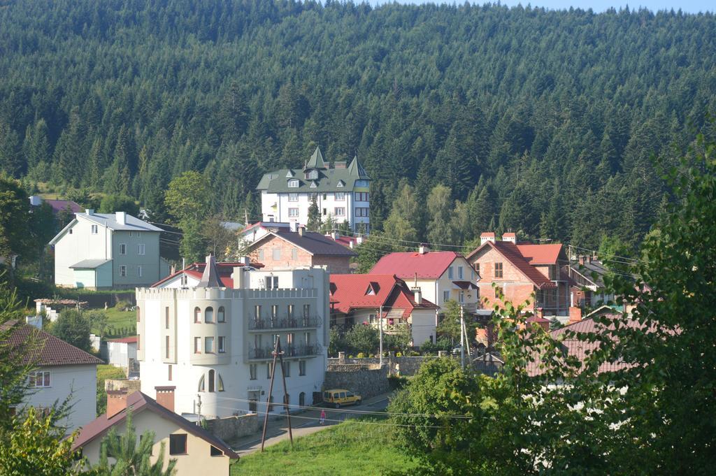Hotel Three Korony Skhidnytsia Exterior photo